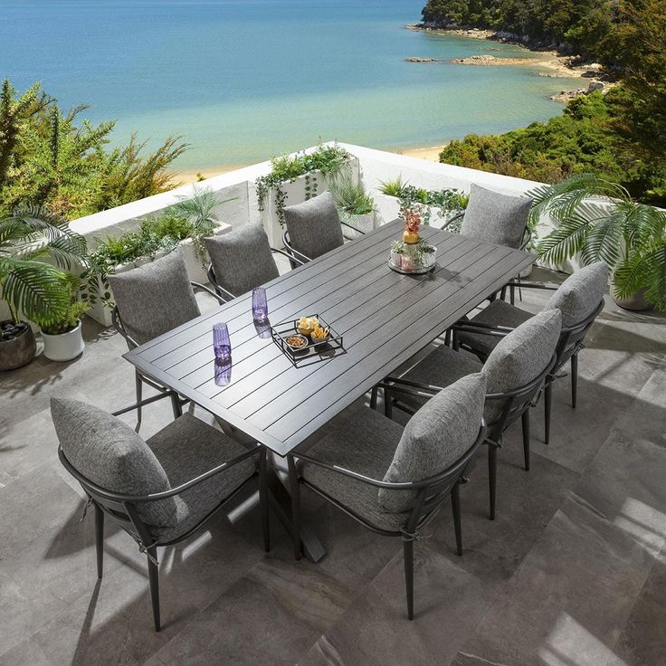 Aeron Aluminium Dining Set